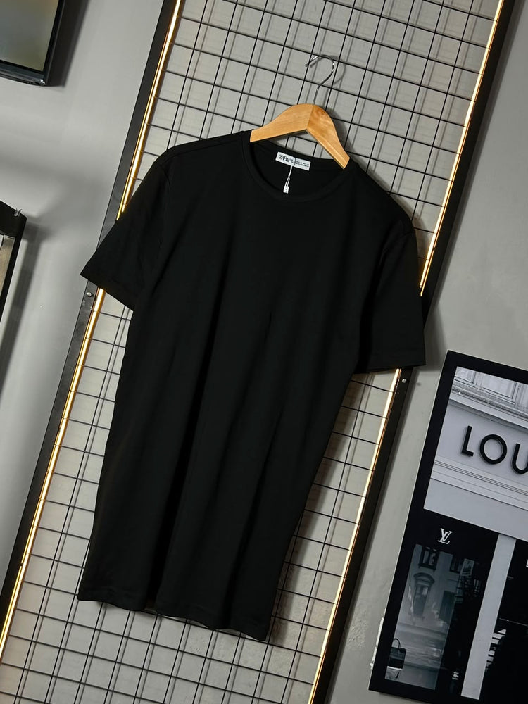 CAMISETA ZARA BÁSICA PRETA