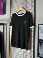 Camiseta Fred Perry Preta