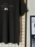 Camiseta Tommy H. Letreiro Preta
