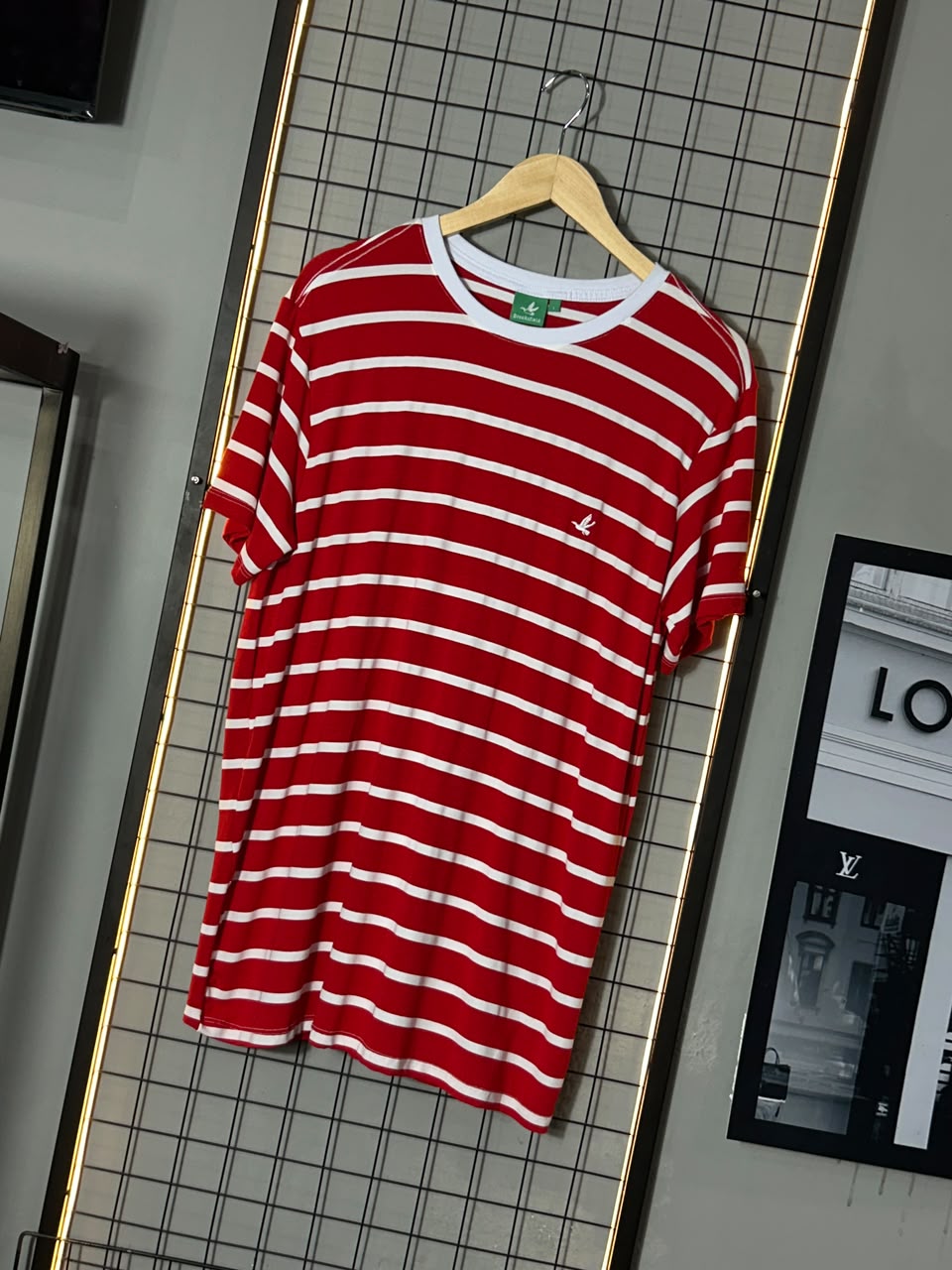 Camiseta Brooks. Vermelha/Branca