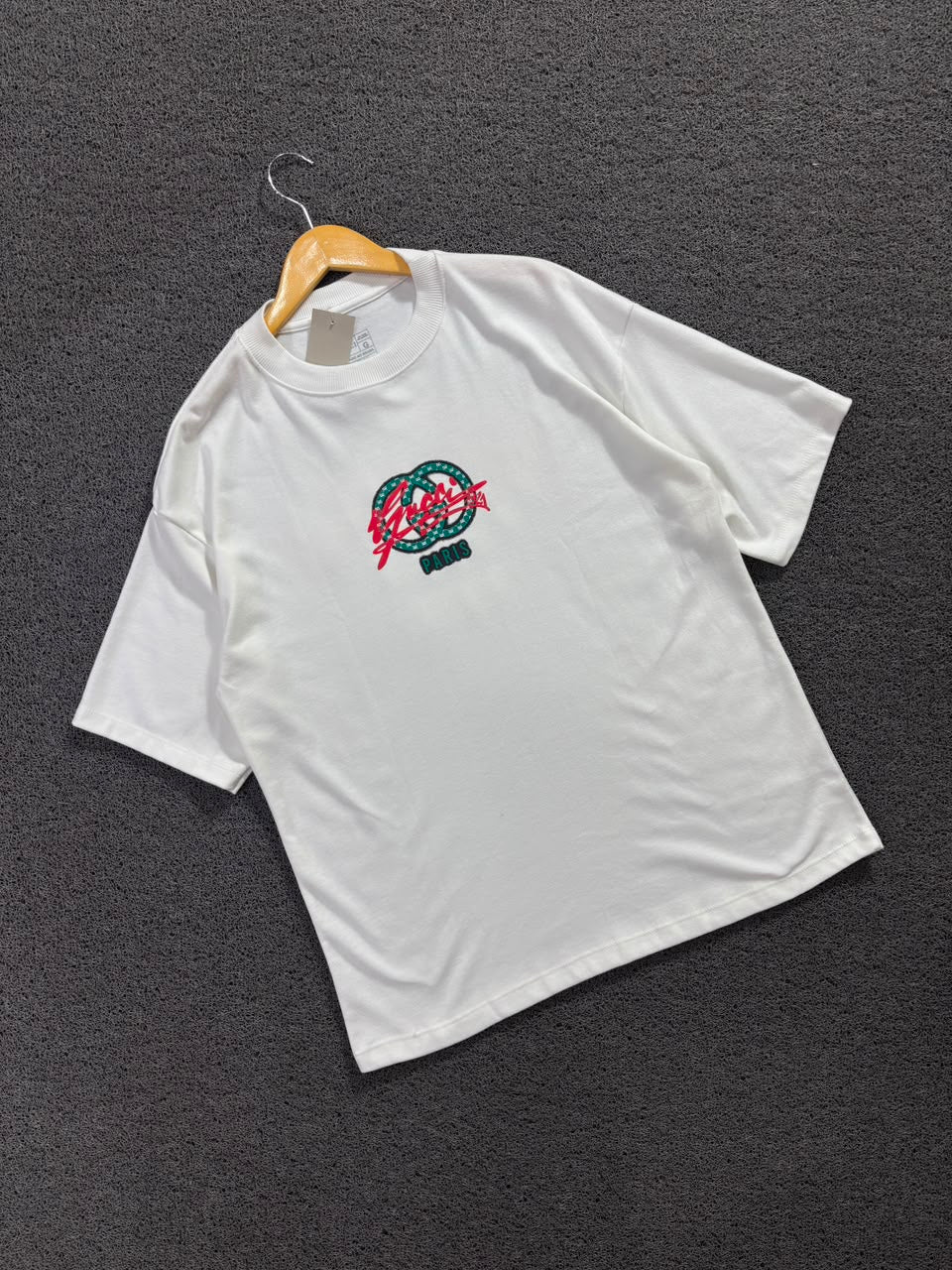 Camiseta Gucci Paris Off White