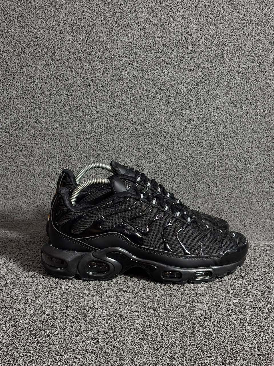 AIR MAX TN PLUS ALL BLACK
