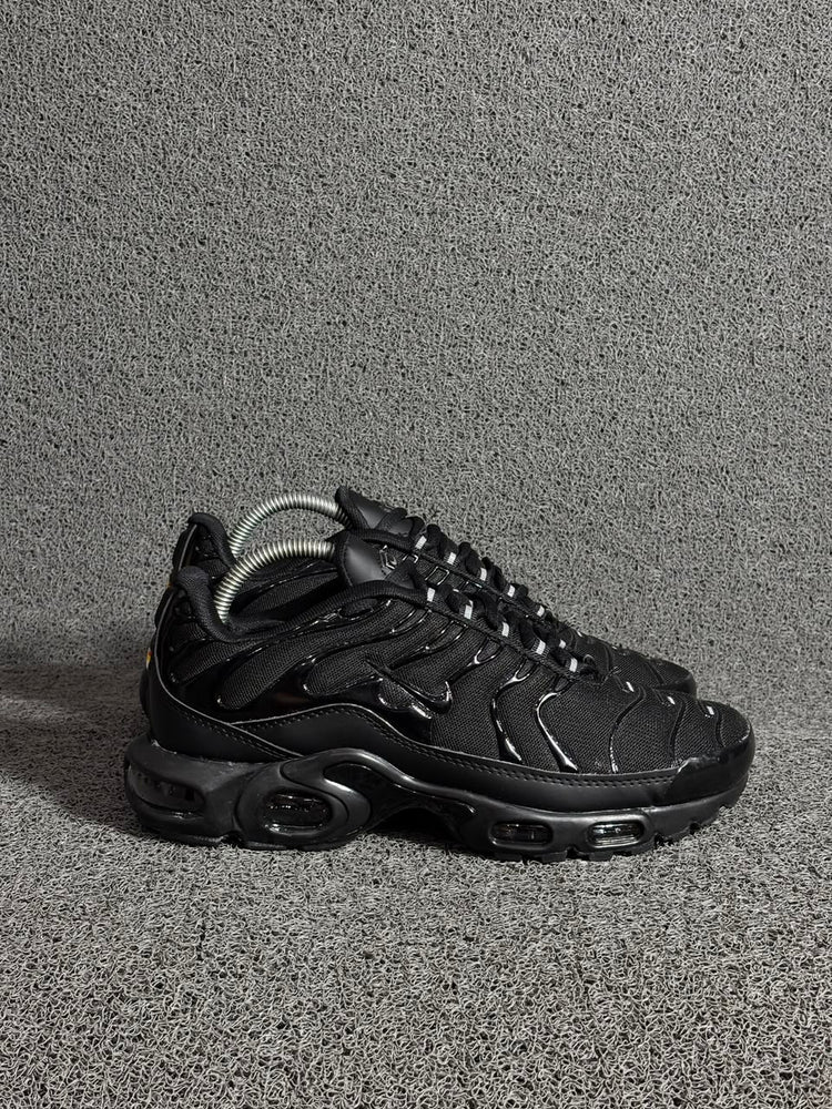 AIR MAX TN PLUS ALL BLACK