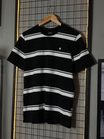 Camiseta Brooks. Preta/Branca