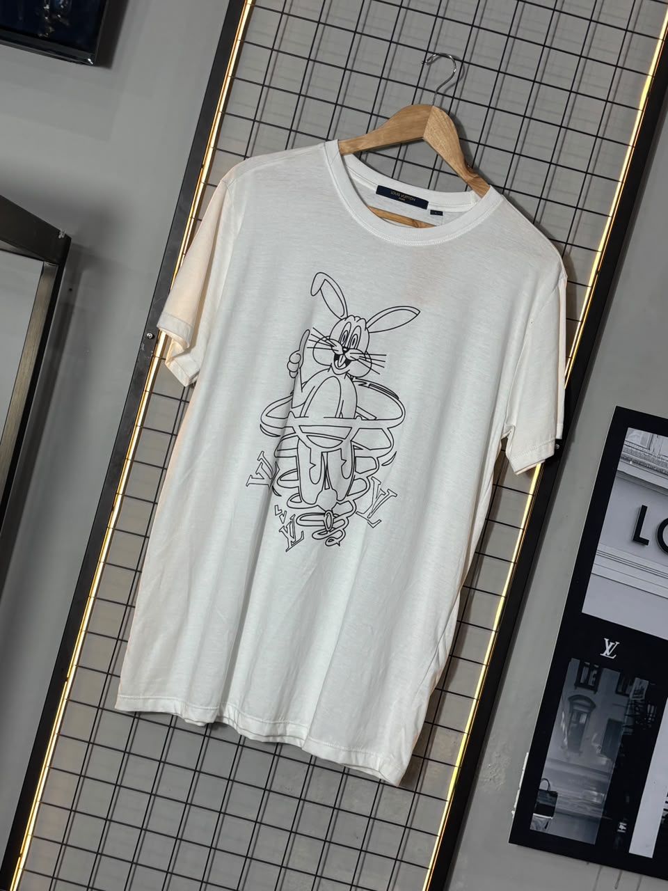 Camiseta LV Rabitt Branca