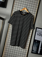 CAMISETA ZARA LISTRADA PRETA/BRANCA