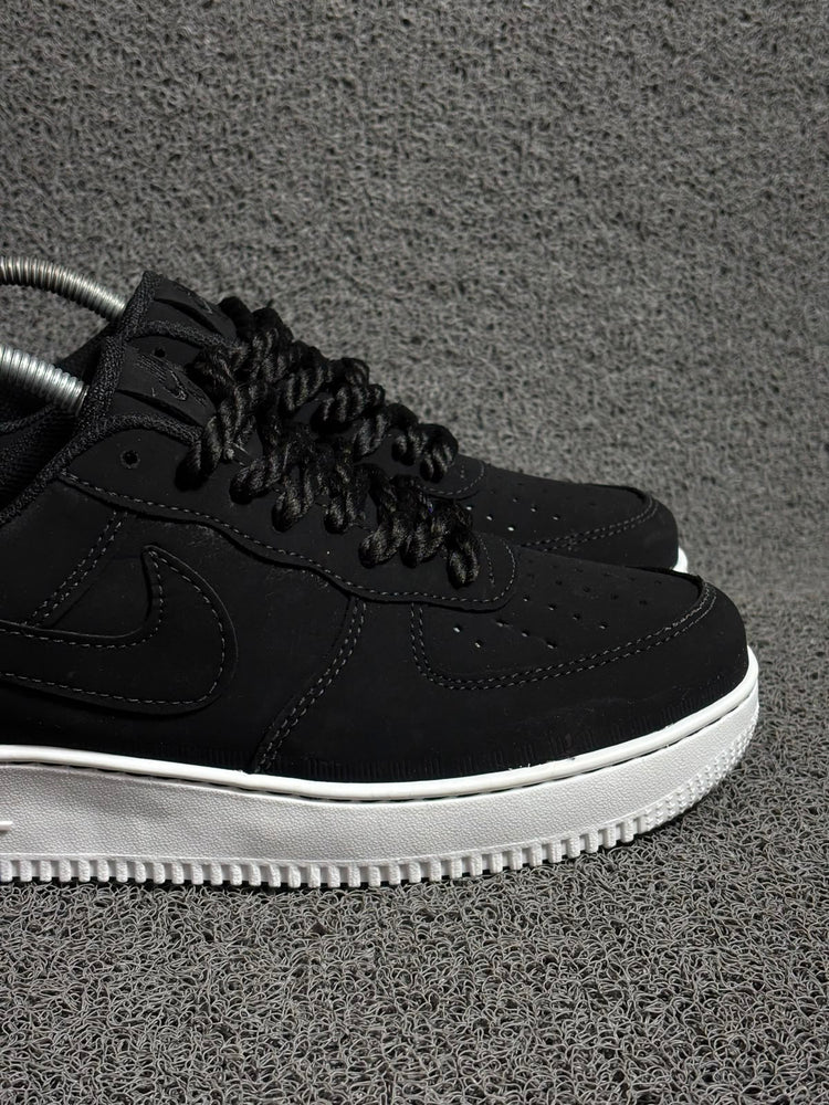 TÊNIS NK AIR FORCE NOBUK