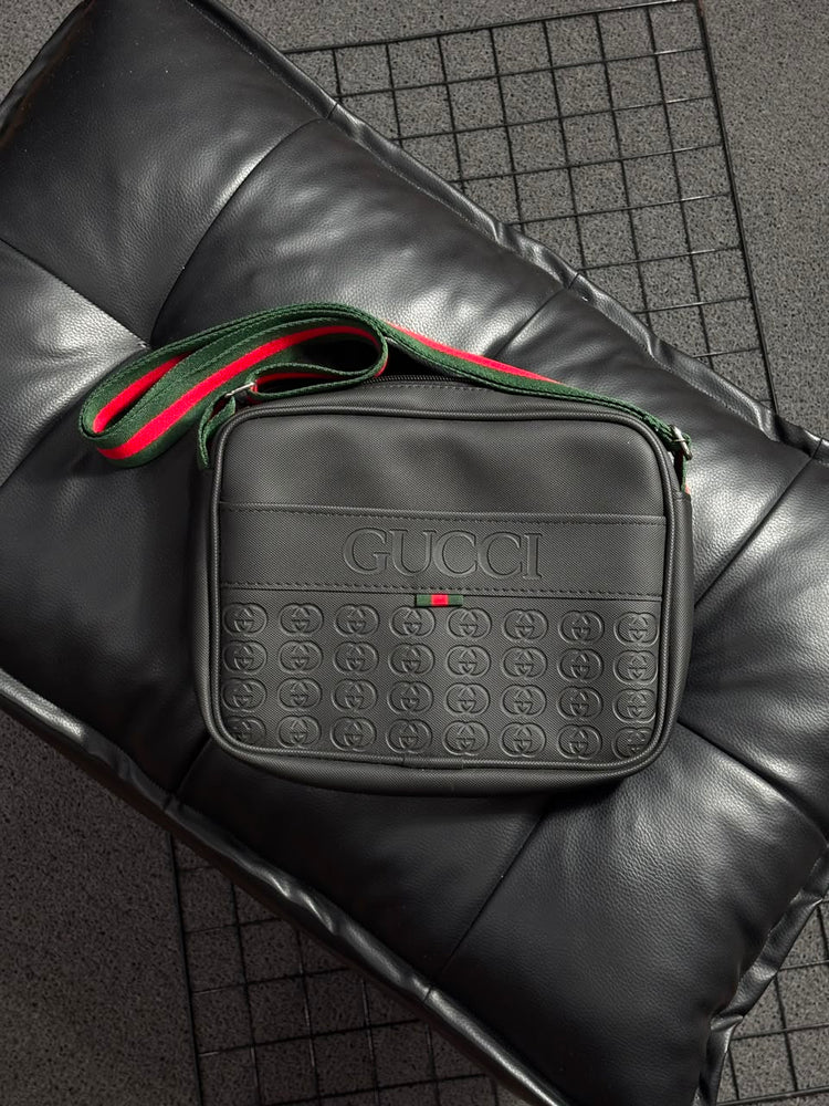 SHOULDER BAG GUCCI PRETA
