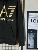 MOLETOM EA7 PRETO/GOLD