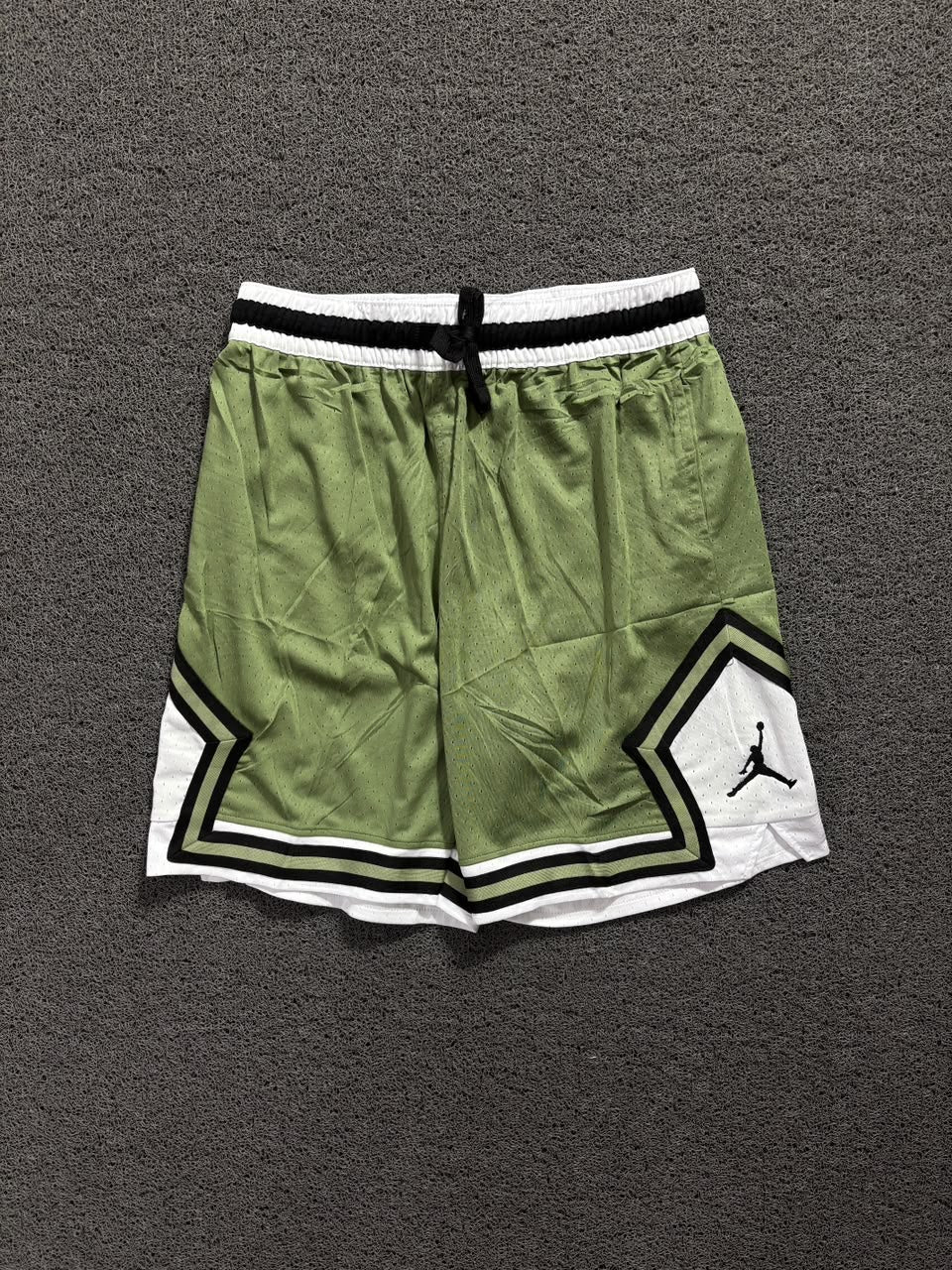 BERMUDA JORDAN PREMIUM VERDE