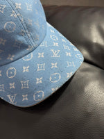 BONÉ LV AZUL BEBÊ