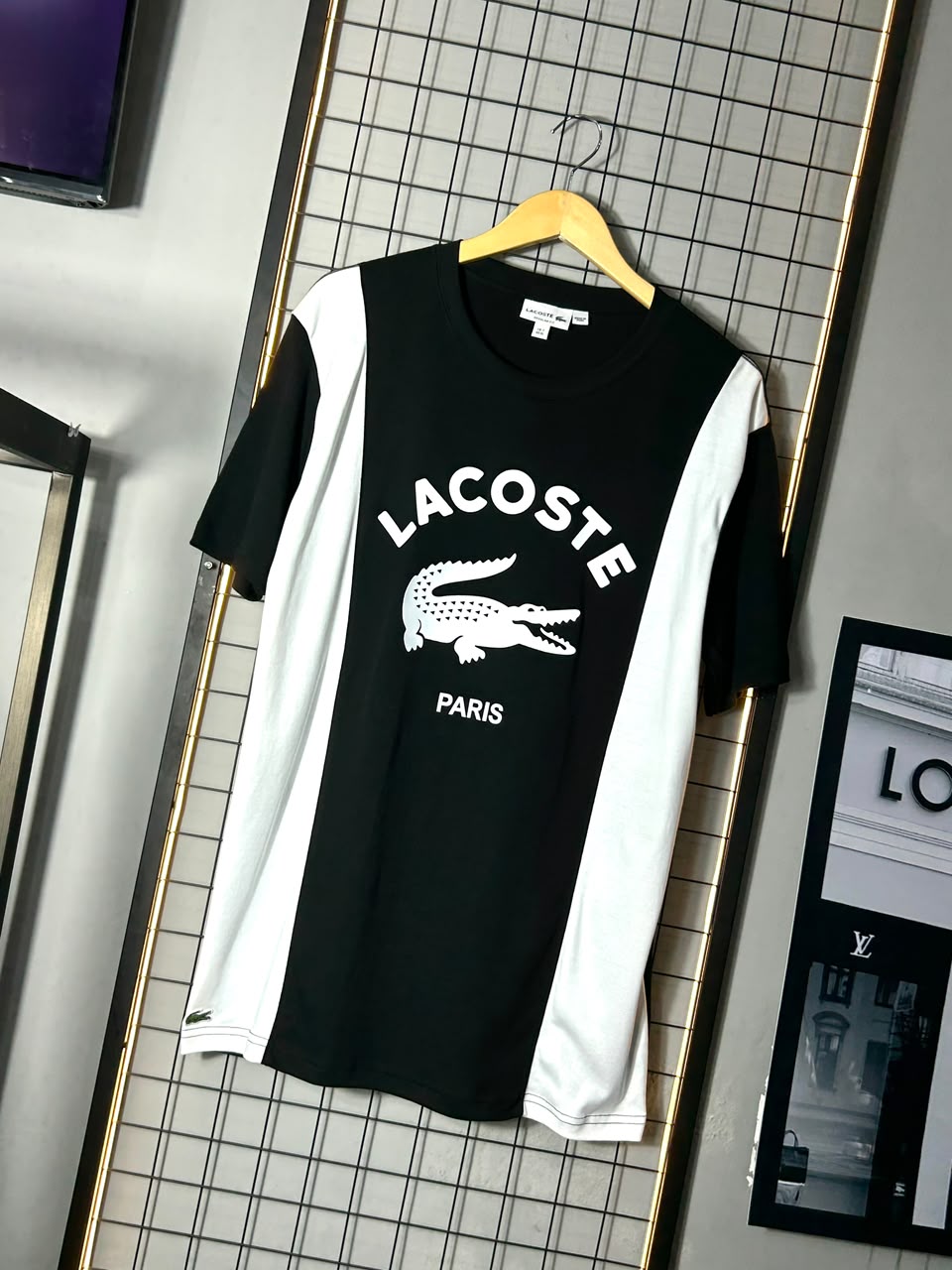 Camiseta LCST Paris Preta./Branco