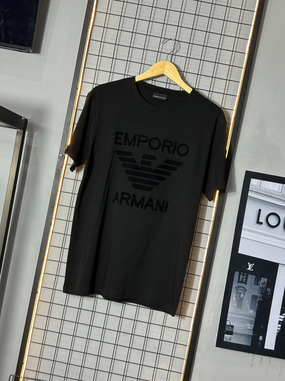 Camiseta EA7 Big Veludo Preta