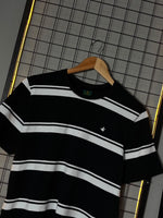 Camiseta Brooks. Preta/Branca