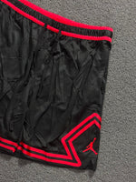 BERMUDA JORDAN PREMIUM PRETA/VERMELHA