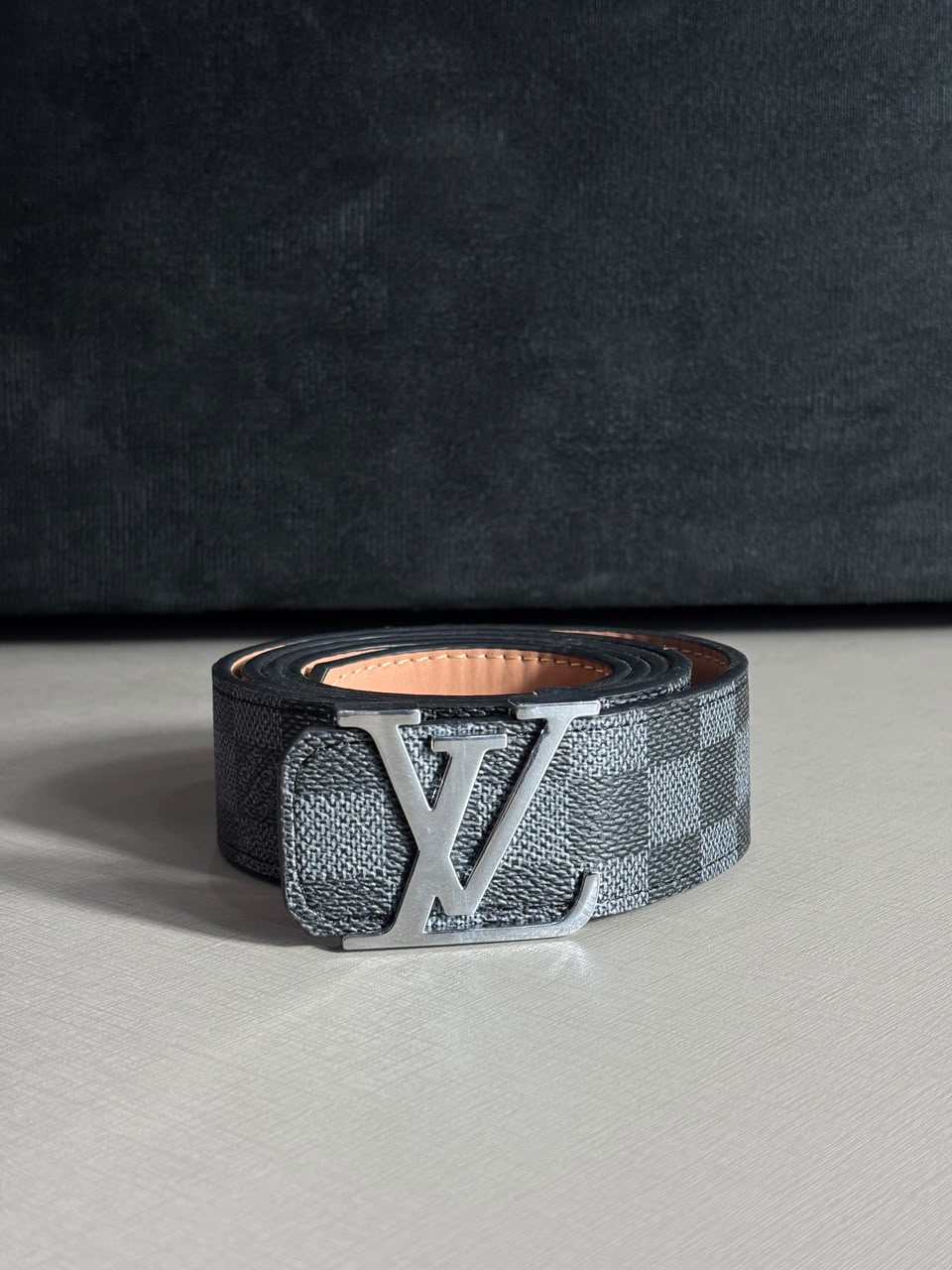 CINTO LV MONOCROMÁTICO PRETO/CINZA