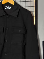 JAQUETA  ZARA C/ BOLSO PRETA