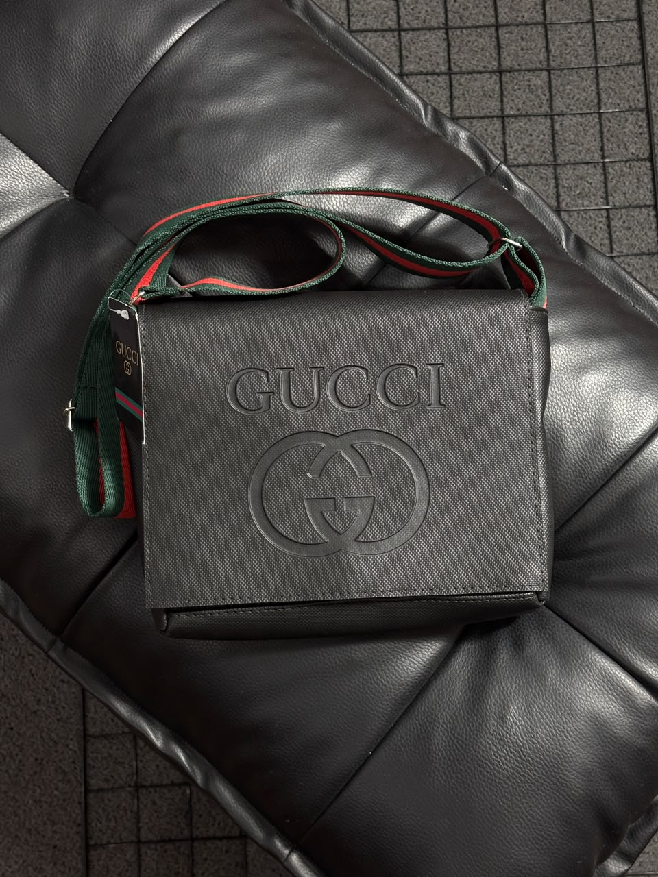 SHOULDER BAG GUCCI PRETA/VERMELHA