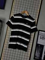 Camiseta Brooks. Preta/Branca