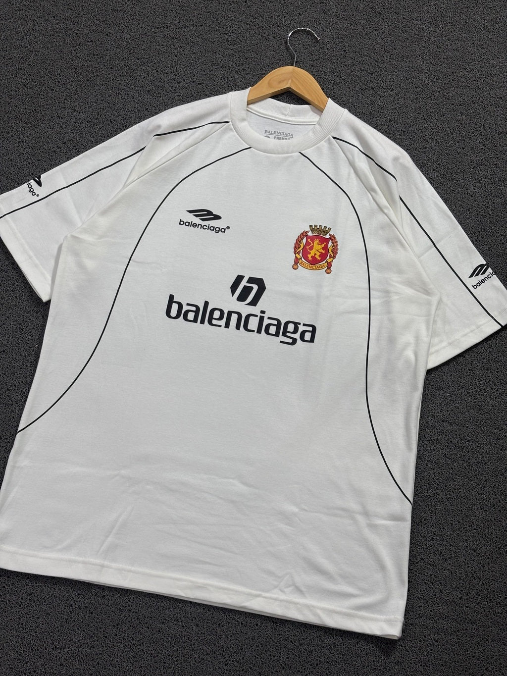 Camiseta Balenciaga Paris - Oversized