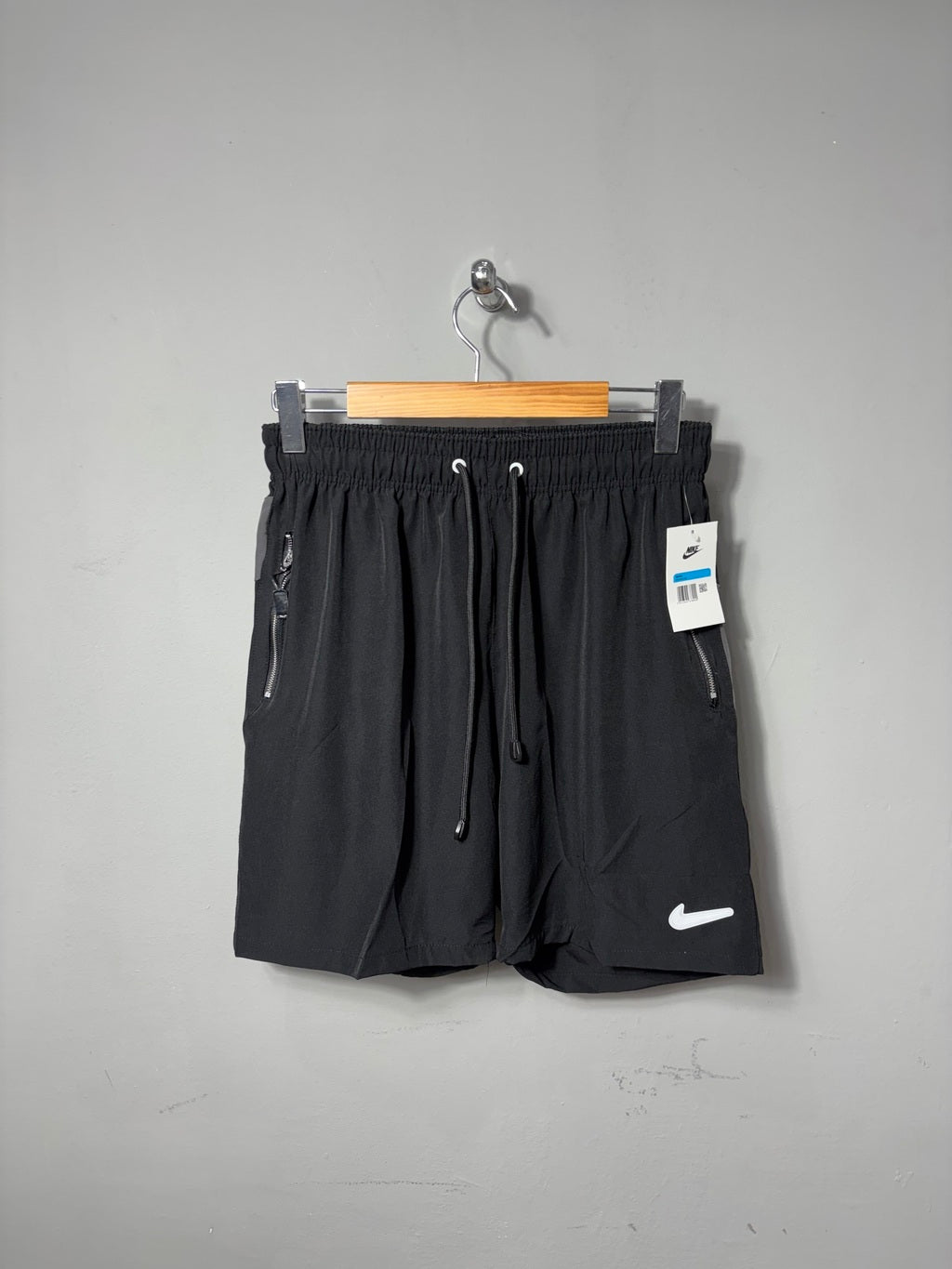 Bermuda NK Swoosh Emborrachado CNZ