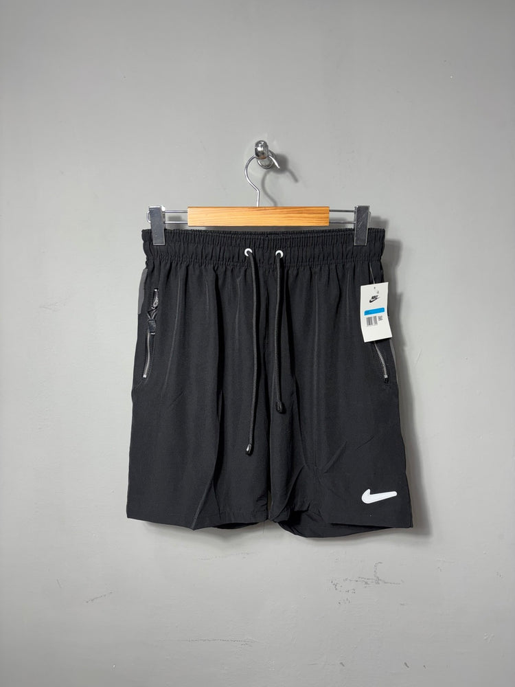 Bermuda NK Swoosh Emborrachado CNZ