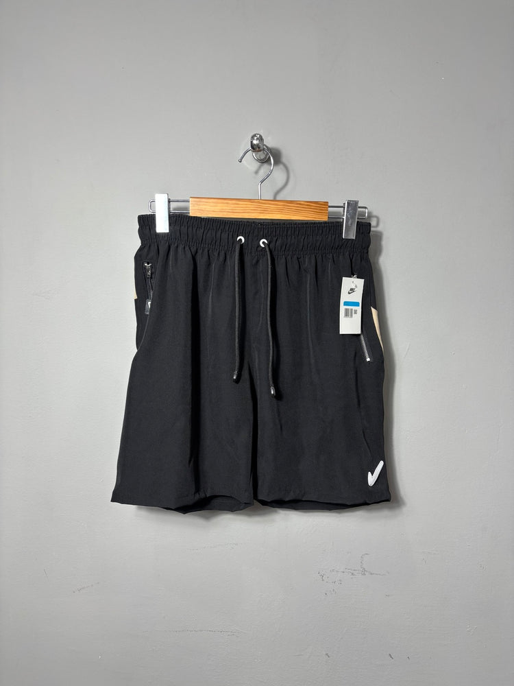 Bermuda NK Swoosh Emborrachado MR