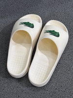 Chinelo Lacoste Slide Serve 2.0 - Off White