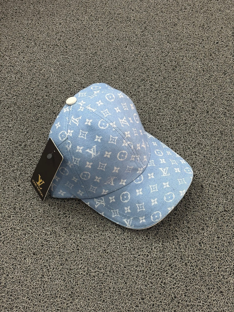 Boné LV Azul Bebê