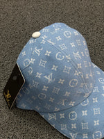 Boné LV Azul Bebê
