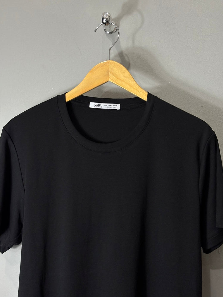 Camiseta Zara Básica - Preta
