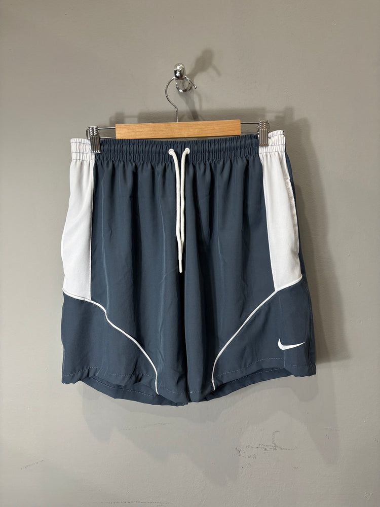Bermuda NK Cinza/Branco