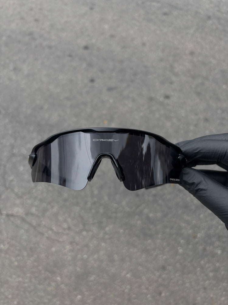 Radar EV - All Black